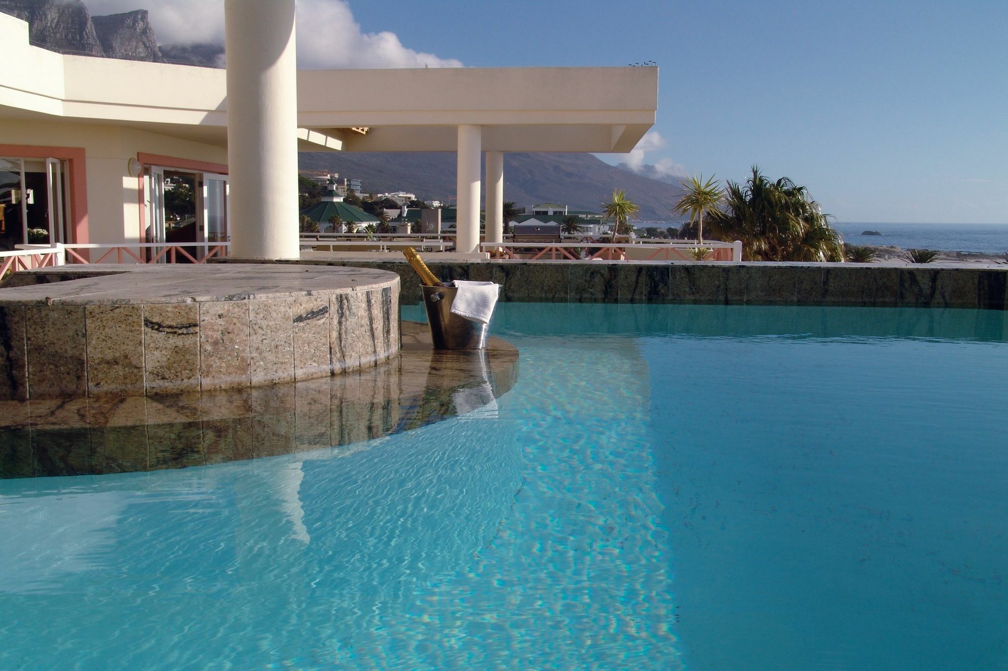 Place On The Bay Self-Catering Cape Town Bagian luar foto